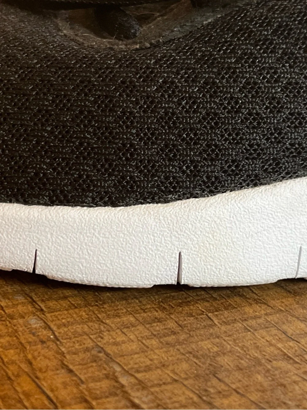 US 3.5 Boys Nike Tanjun Mesh Sneakers in Black and White